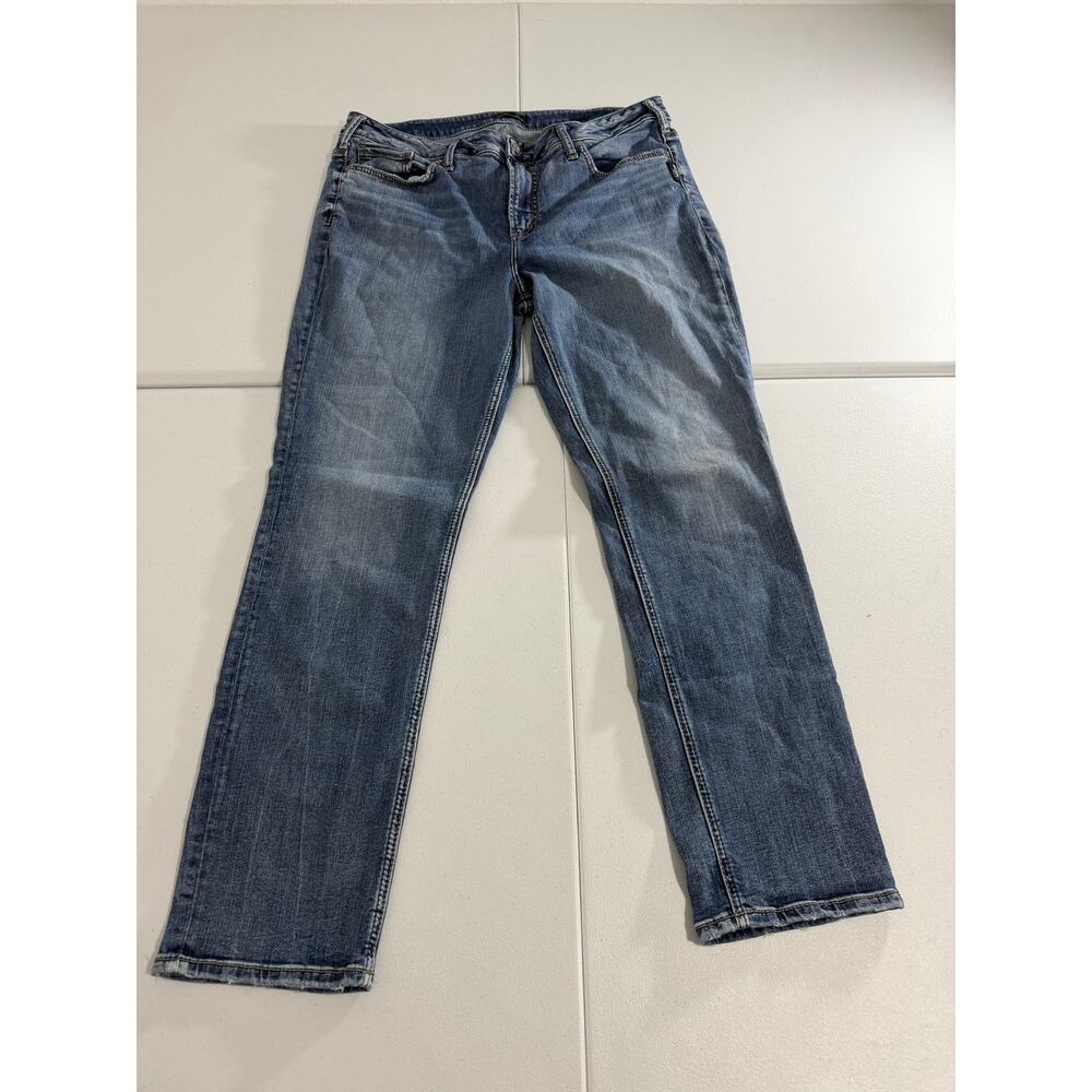 Silver Jeans Co Women's 44x31 Avery Straight Stretch Medium Wash Denim